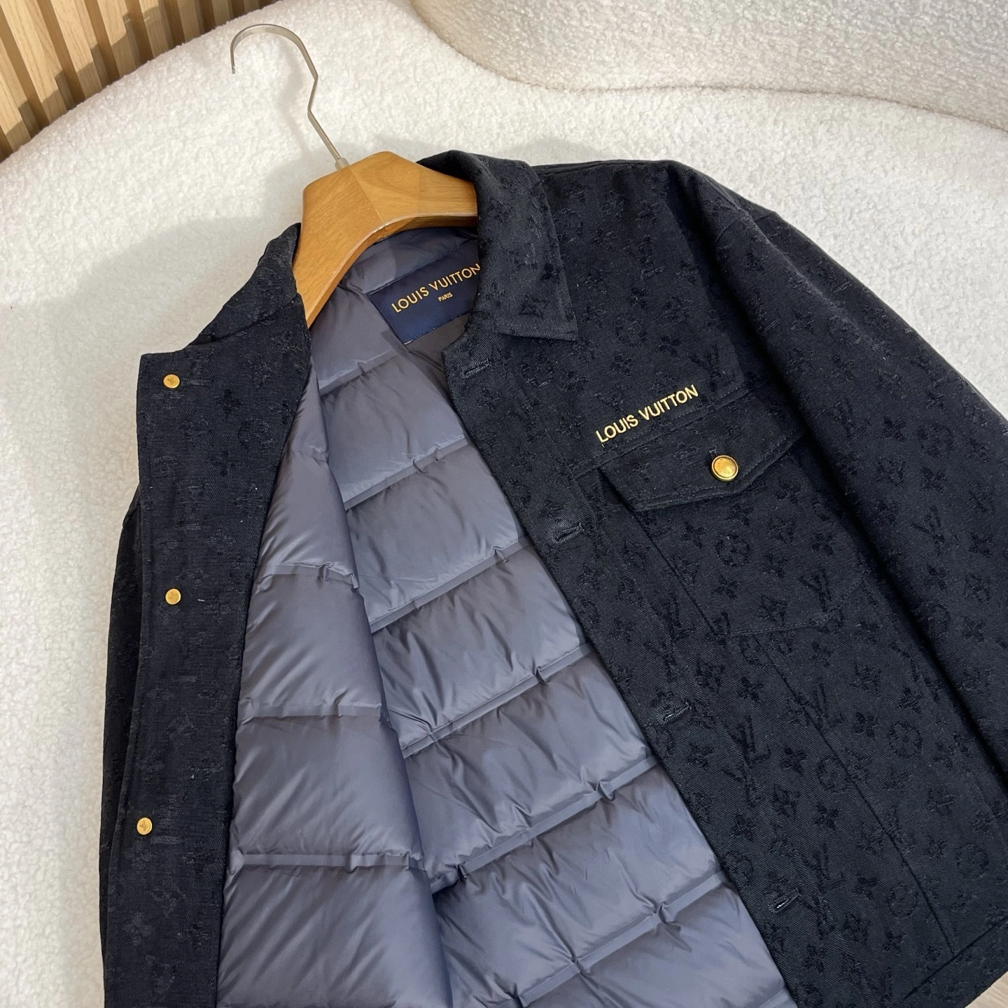 wg.luxury- 8V Down jacket goose down embroidery 2colour item:E-F501J2313-2H